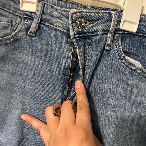 High rise Levi’s - Picture 4 of 7